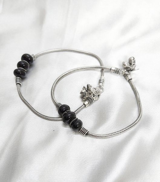Silver Oxidized Fashionable Anklet