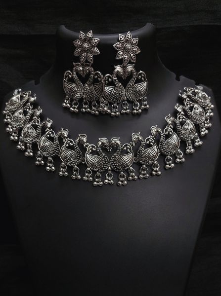 Silver Oxidized Swan Choker Set