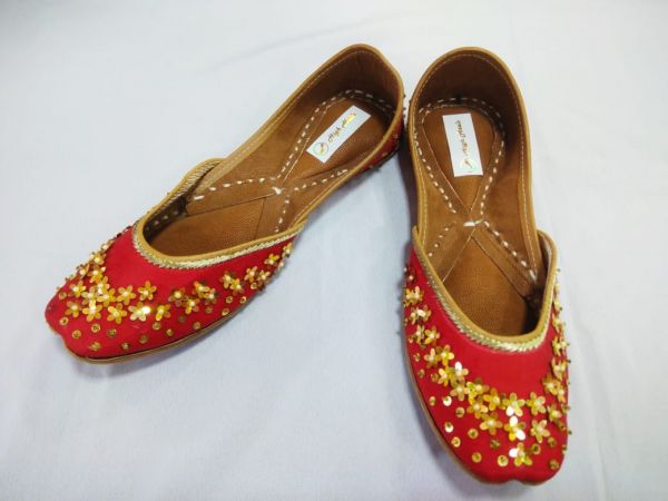 Patiala Juttti 