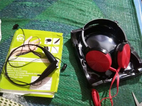 Wireless headphones