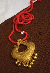 Neckpiece