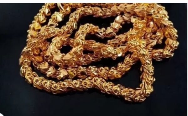 Royal chain