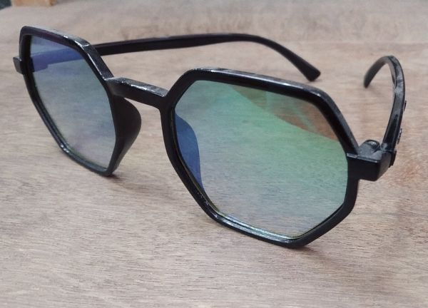 Smart Unisex Elegant Beautiful Sunglasses for Men and Women
