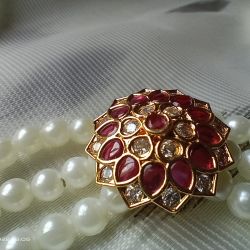 White pearl neck choker with guaranteed ruby colour pendant