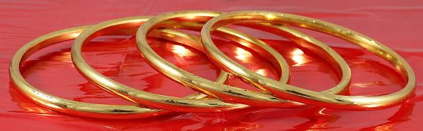 LIRISHA EXPORTS 22K GOLD PLATED NEW MODEL GIRLS AND WOMEN'S GOLD MODEL PLAIN BANGLES, SET OF 4 BANGLES