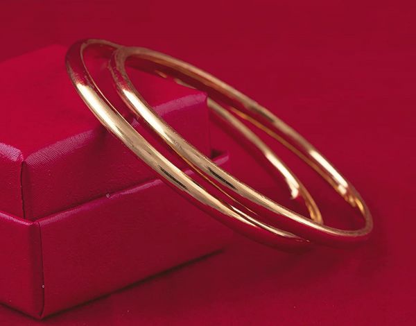 LIRISHA EXPORTS 22K GOLD PLATED BIG SIZE PLAIN BANGLES FOR GIRLS AND WOMEN ( SET OF 2 BANGLES )