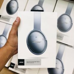 Bose( headphones)
