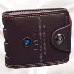 Handcrafted Men's Leather Wallet: Redefine Your Accessory Game