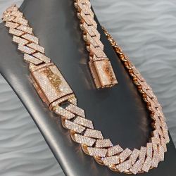 Buss down vvs moissanite diamond Cuban chains.