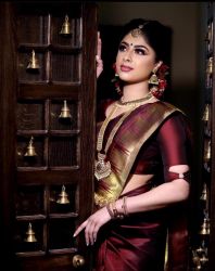 Attractive Design Lichi Silk Wedding Saree With Woven Golden Zari Pallu Butta Work Saree