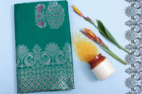 New Arrival Lichi Silk With Waving And Nice Extra Ordinary Latest Soft Silk Rama Sarees