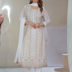 Off white kurti with pant and dupptta l size