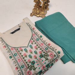 *KURTI PENT*  *STAYLISH 100*%  *COTTON KURTI*   *BEAUTIFULL WORK  KURTI WITH PENT*(var)  * KURTI IN COTTON FULL INNAER*  *SIZE S M L XL XXL* *LOW PRICE GARRENTY*  *BOOK FAST*  READY STOCK