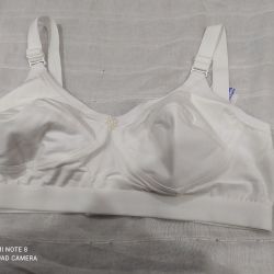 Kashish premium lingerie size:- 36-90 colour :-  white. adjustable straps ,full coverage.