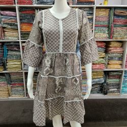 Fancy Round Short Top 