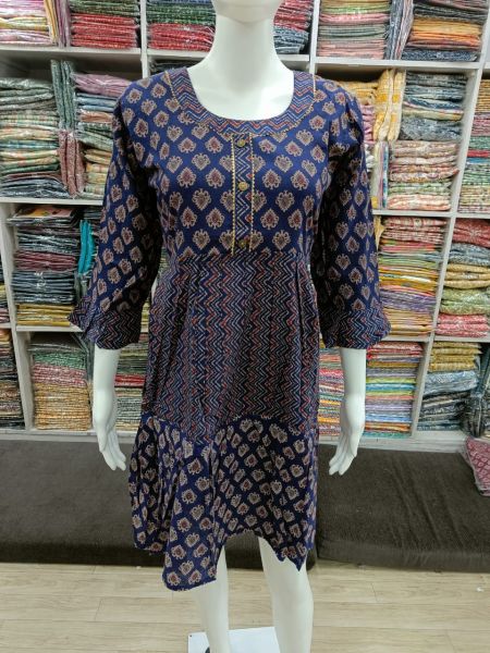 Fancy Round Short Top 