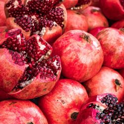 Pomegranate / Anar